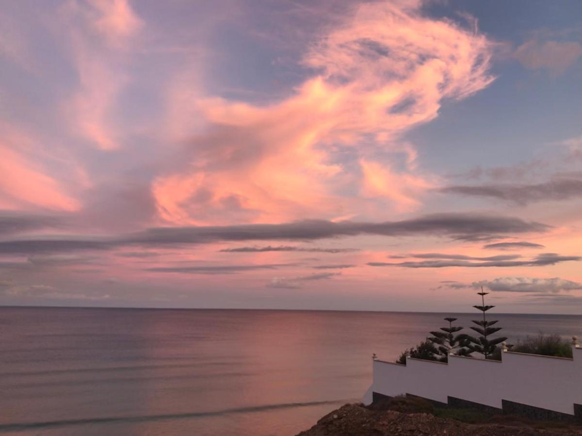 Fuerteventura Beach Vacations And Blue Mango Surf&Fitness Center At Charco Puerto del Rosario  Exteriör bild